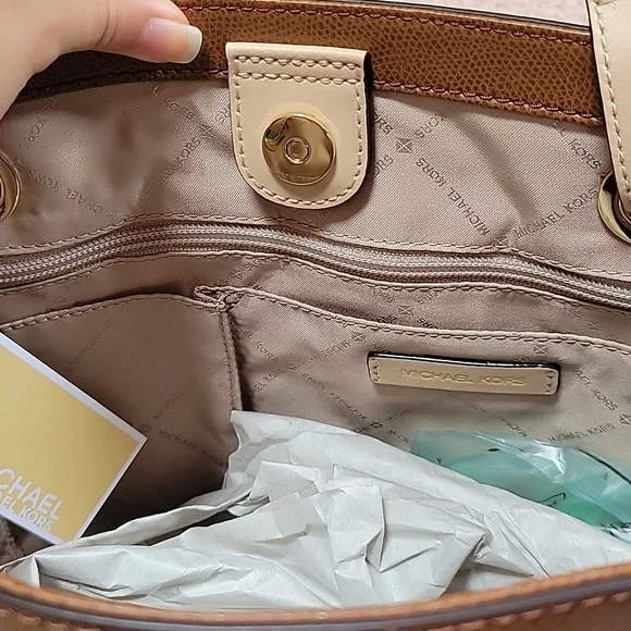 Michael Kors Jet Set Medium Tote Leather - Picture 6 of 14